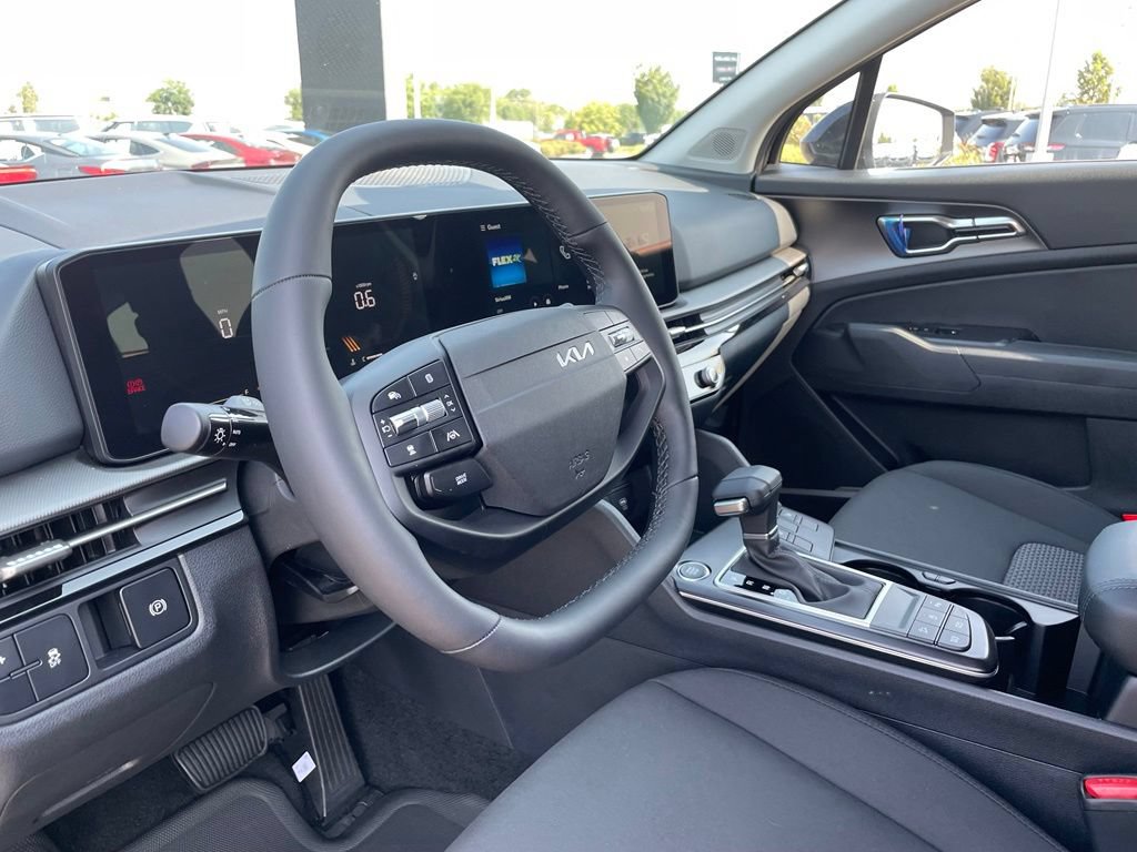 New 2026 Kia Sportage LX w/ LX Convenience Package FWD image 11