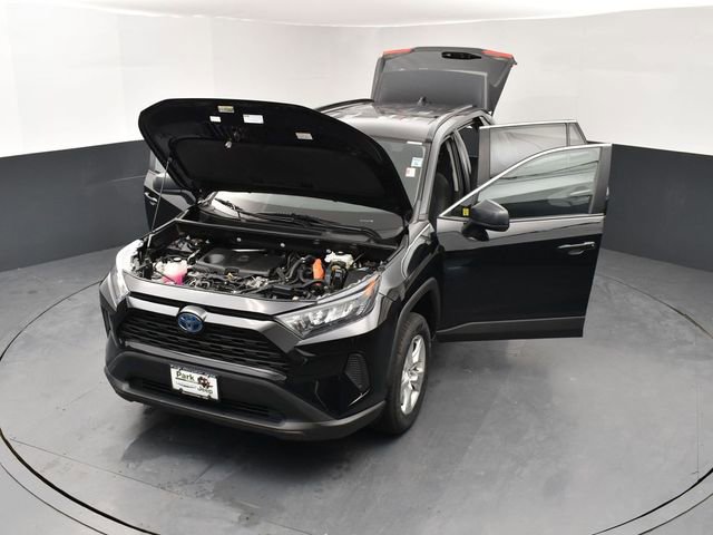 Used 2021 Toyota RAV4 LE AWD/4WD image 26