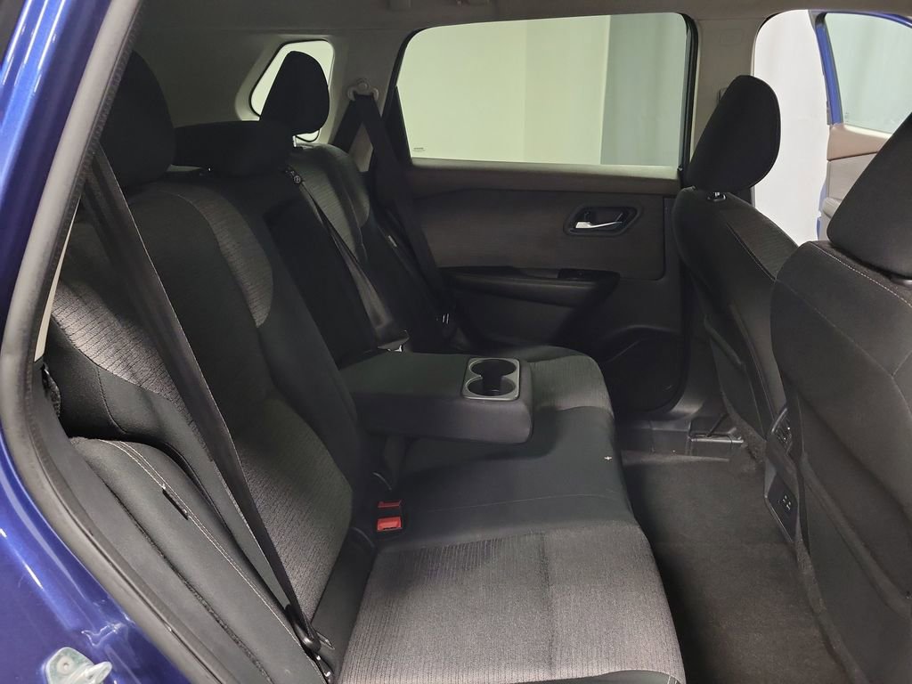 Used 2021 Nissan Rogue SV image 20