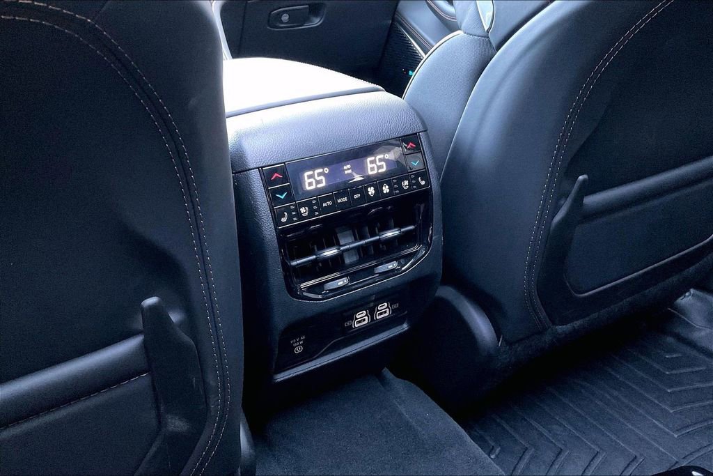 Used 2025 Jeep Grand Cherokee L Summit AWD/4WD image 35