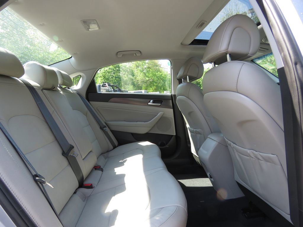 Used 2017 Hyundai Sonata Sport w/ Value Edition Package 02 FWD image 16