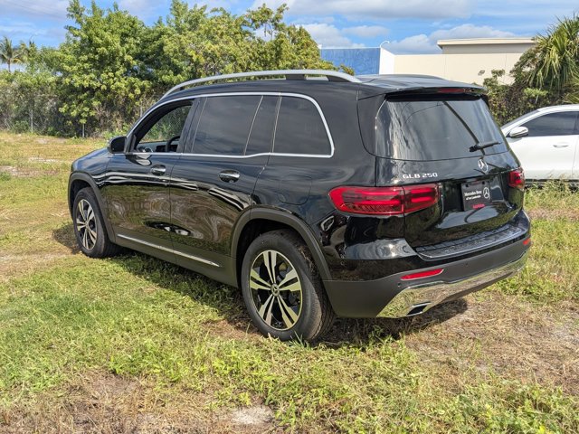 New 2026 Mercedes-Benz GLB 250 image 8