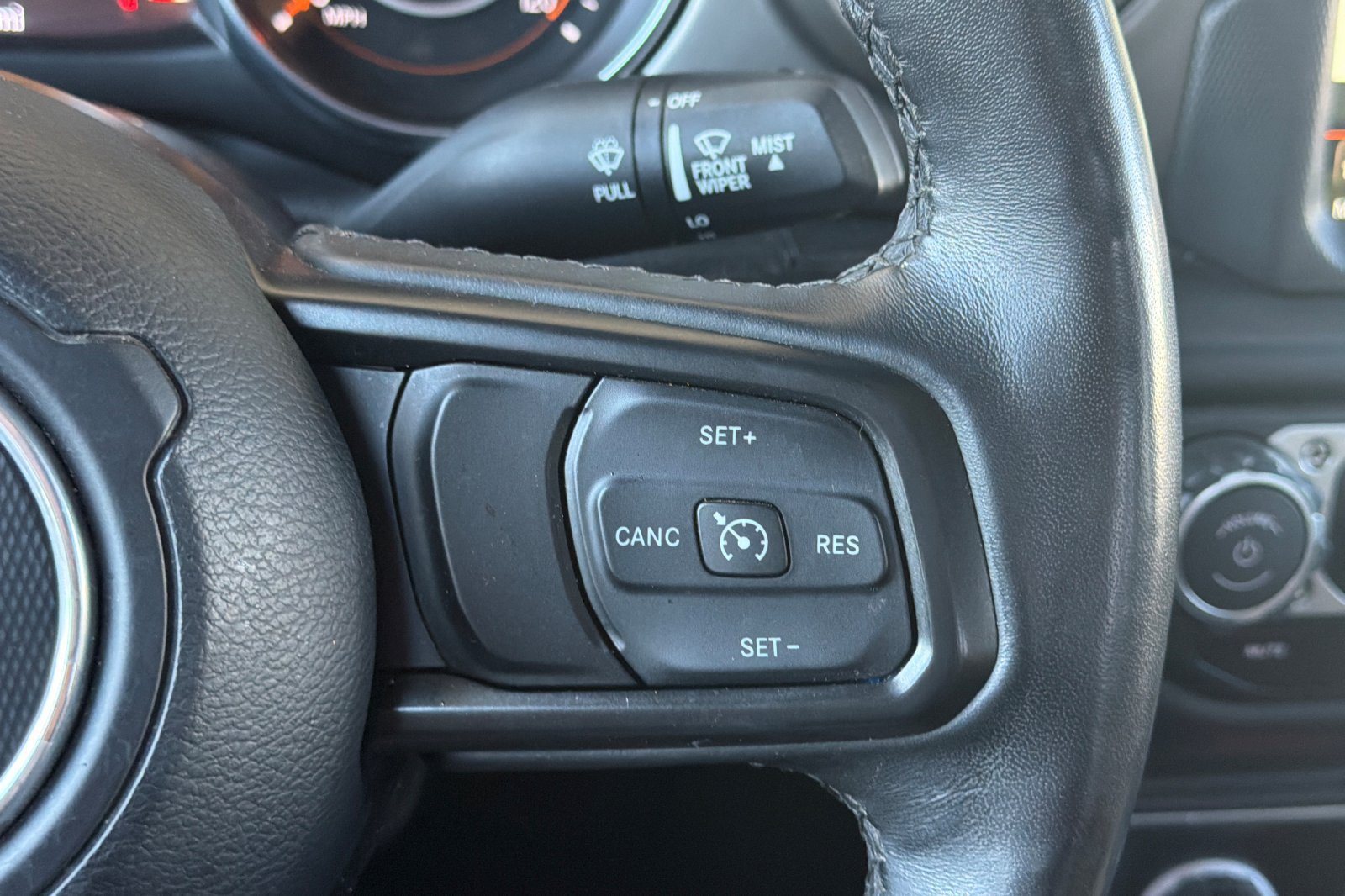 Used 2022 Jeep Gladiator Sport AWD/4WD image 30