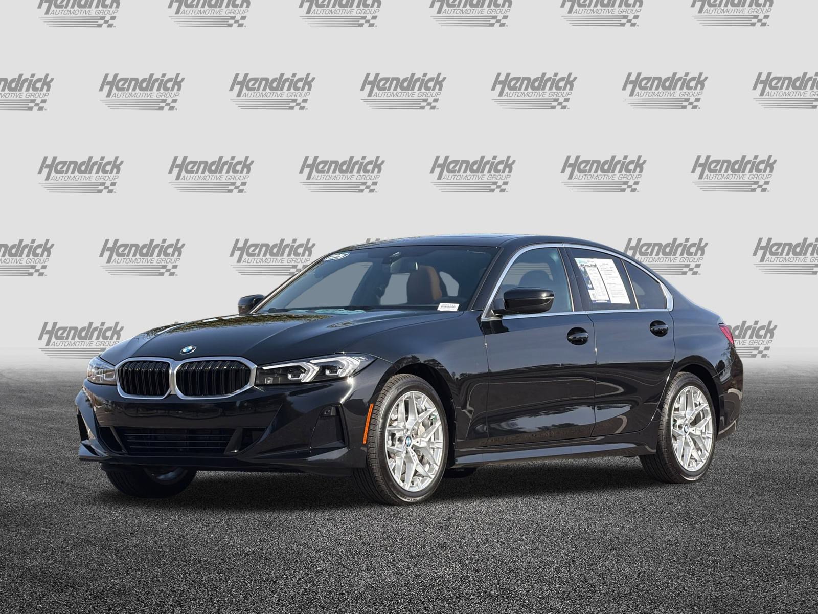 Used 2025 BMW 330i Sedan w/ Premium Package image 9
