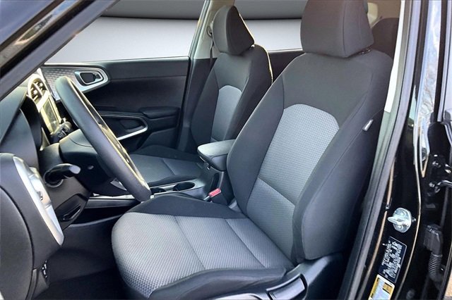 Used 2024 Kia Soul LX w/ Option Group 015 image 20