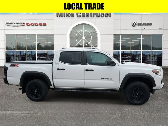 Used 2023 Toyota Tacoma SR5 image 3