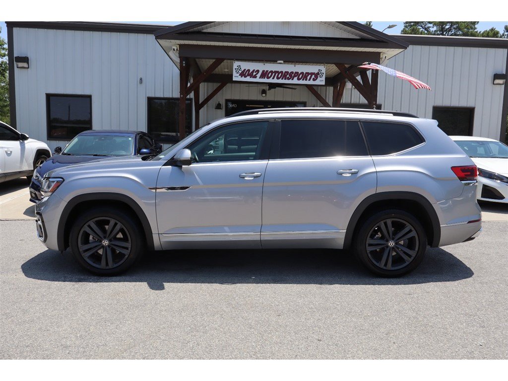Used 2021 Volkswagen Atlas SE FWD image 2