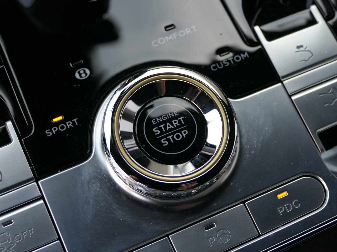 Used 2023 Bentley Continental GT Mulliner image 26