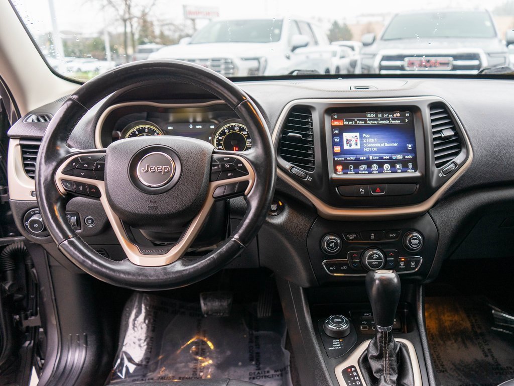 Used 2018 Jeep Cherokee Limited image 13