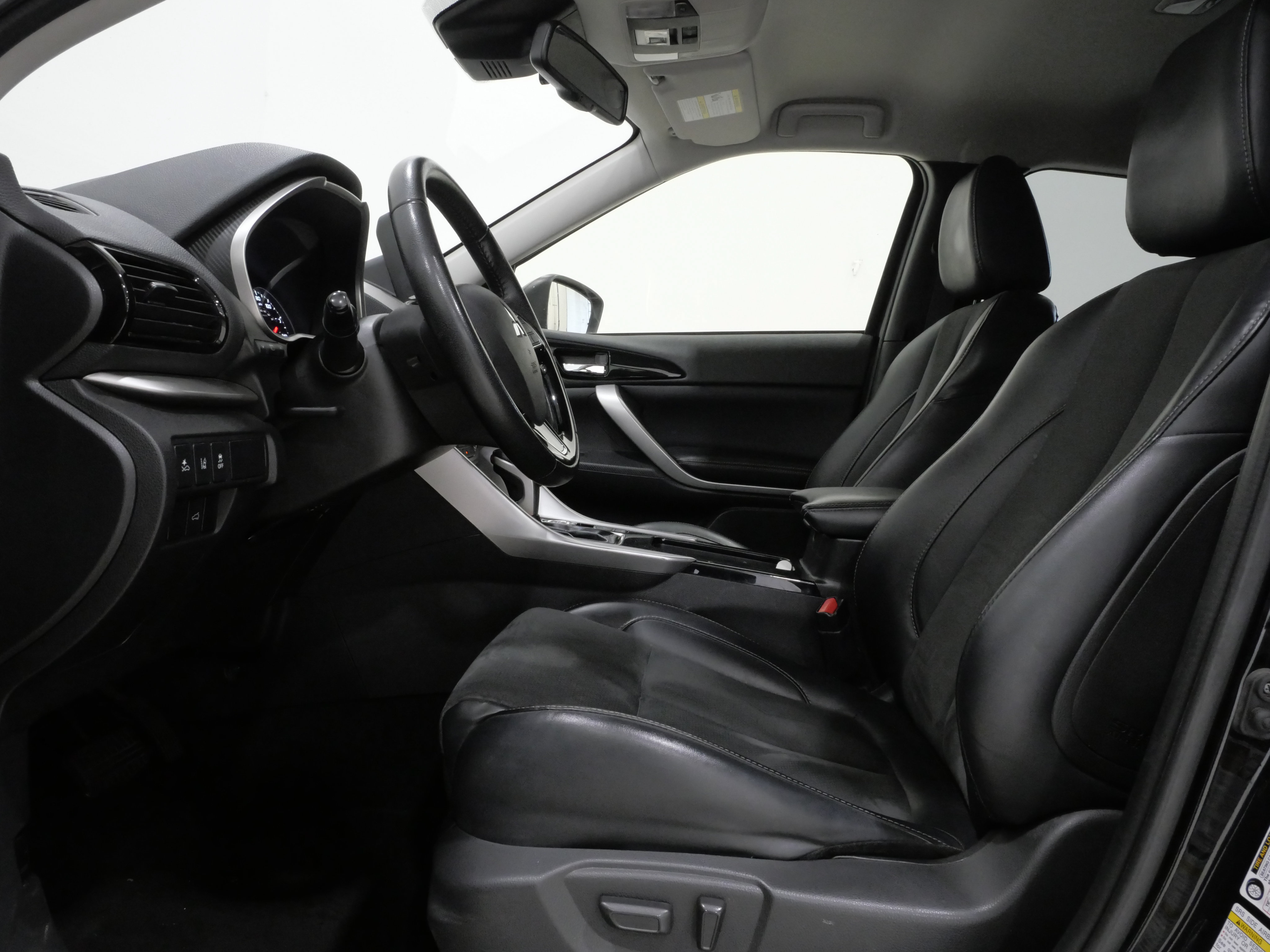Used 2024 Mitsubishi Eclipse Cross SE AWD/4WD image 7