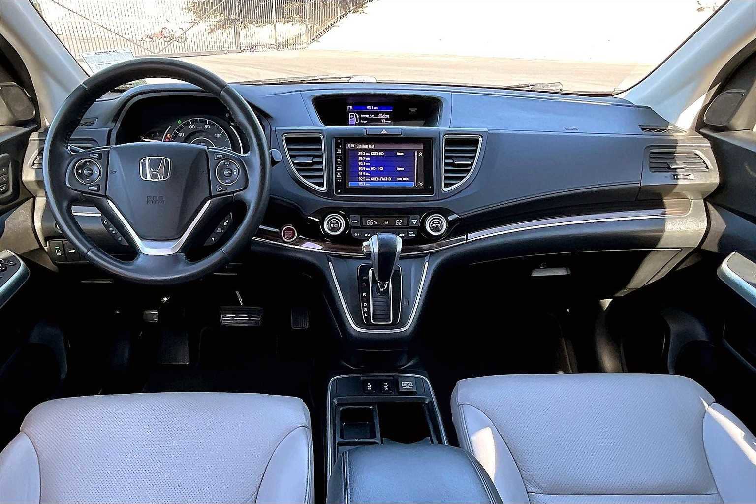 Used 2016 Honda CR-V Touring image 18
