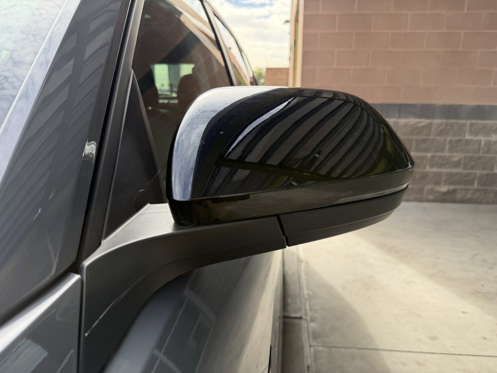 Used 2025 Volkswagen Atlas Peak Edition SE AWD/4WD image 12