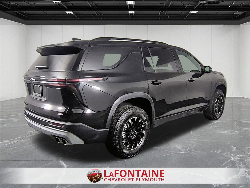 Used 2025 Chevrolet Traverse Z71 w/ Driver Confidence Package image 8