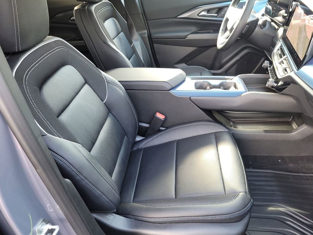 New 2026 Chevrolet Equinox EV LT image 27