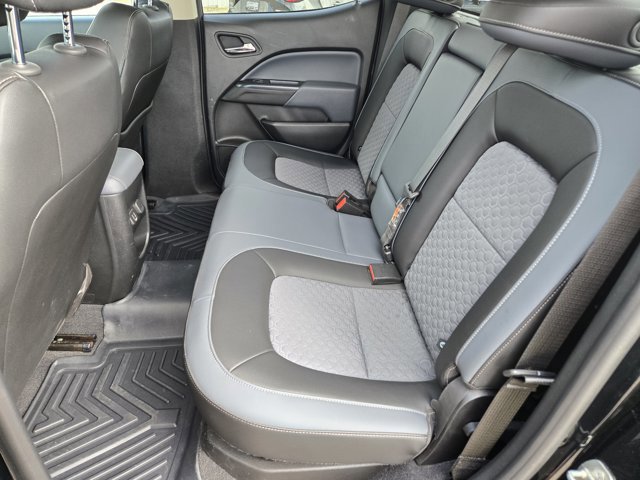 Used 2021 Chevrolet Colorado Z71 AWD/4WD image 17