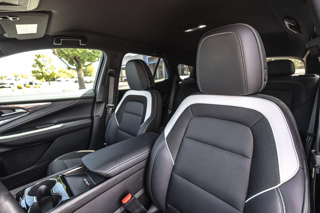 Used 2024 Chevrolet Blazer EV LT AWD/4WD image 18