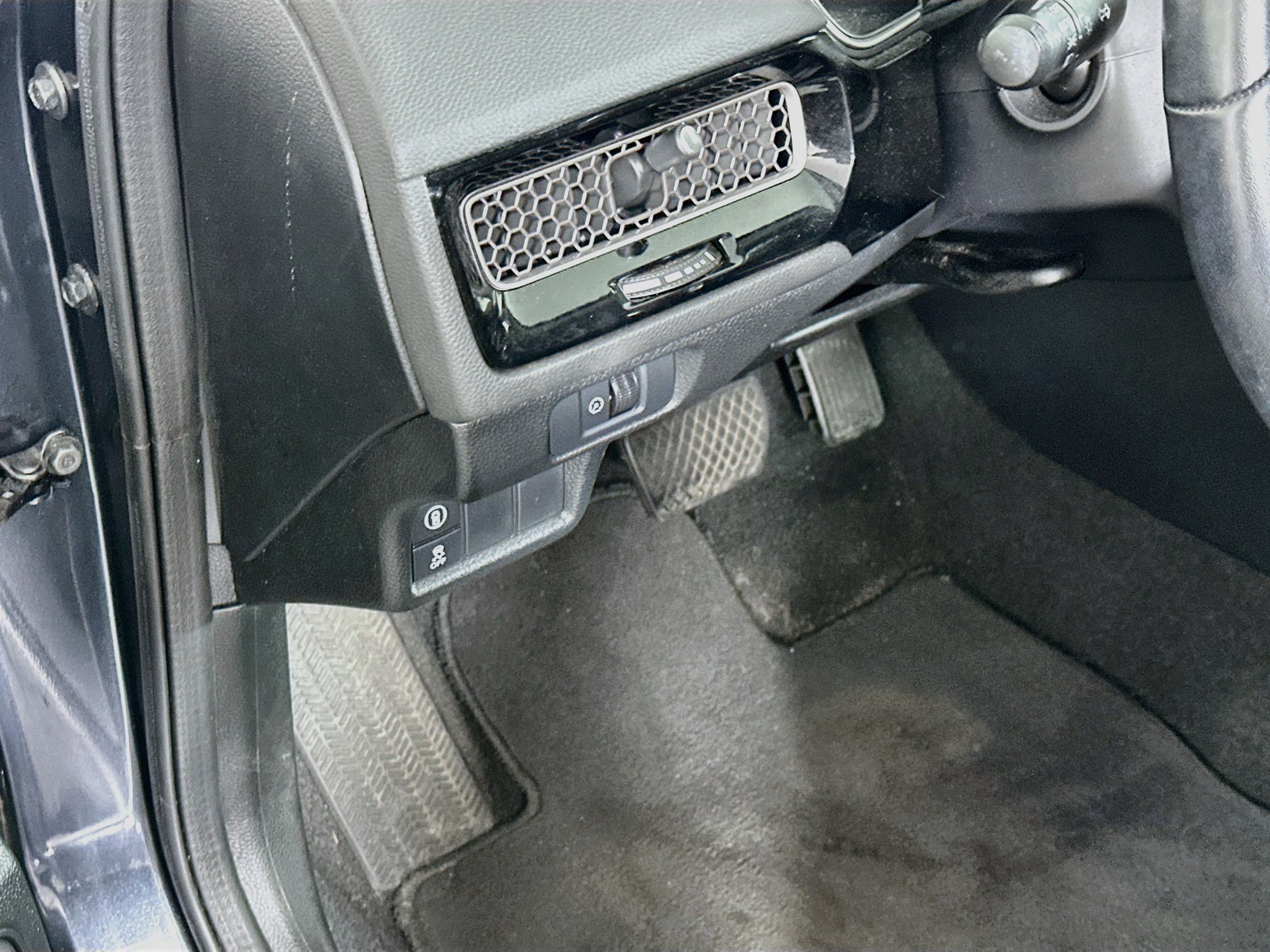 Used 2023 Honda Civic EX-L image 17
