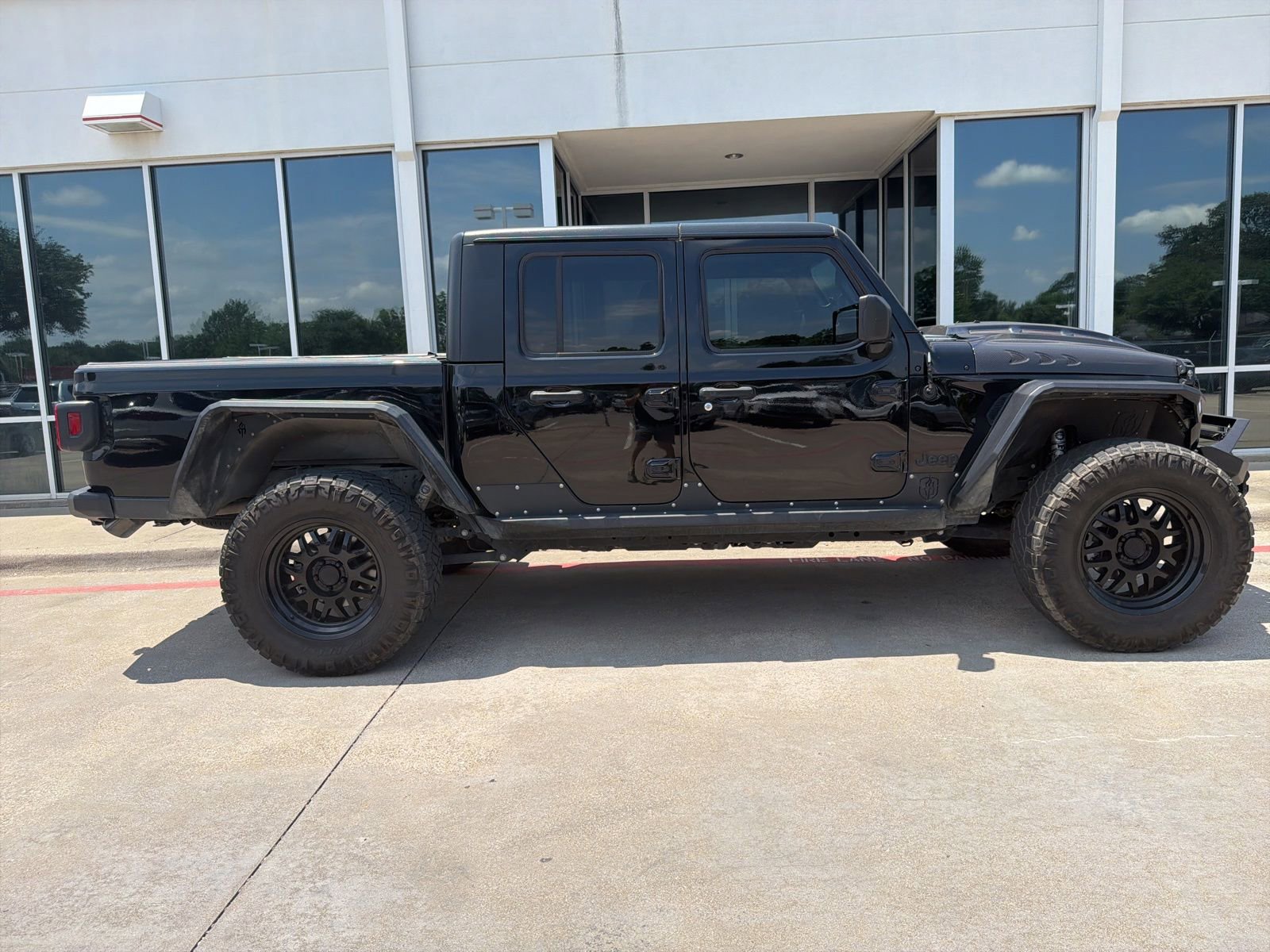 Used 2022 Jeep Gladiator Sport AWD/4WD image 5