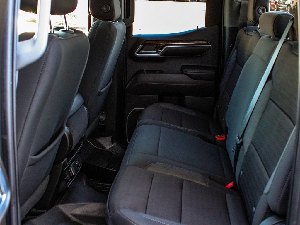 Used 2023 GMC Sierra 1500 Elevation image 34