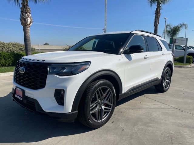 New 2026 Ford Explorer ST-Line w/ ST-Line Street Pack RWD image 1