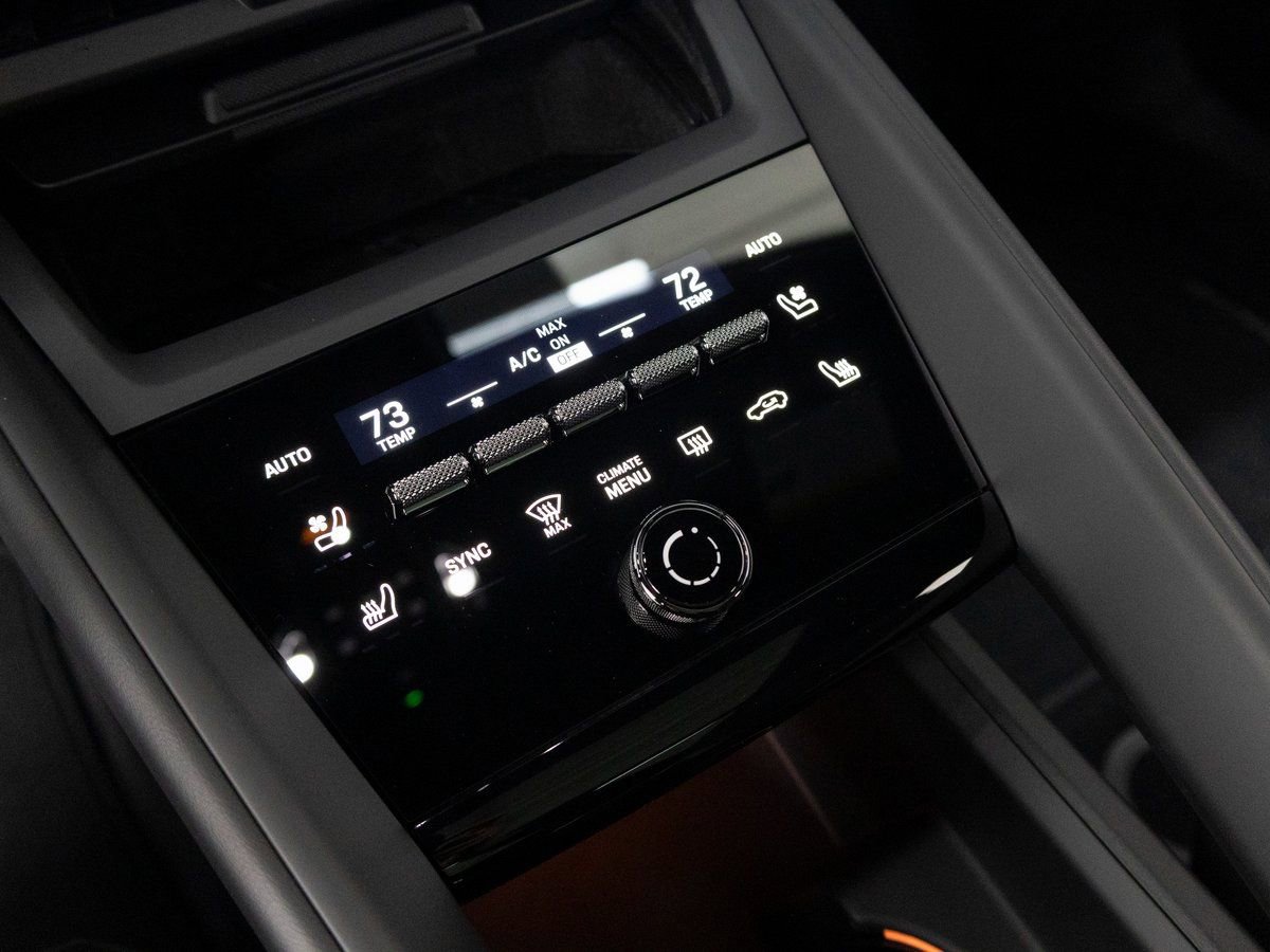 New 2025 Porsche Macan 4S Electric image 16