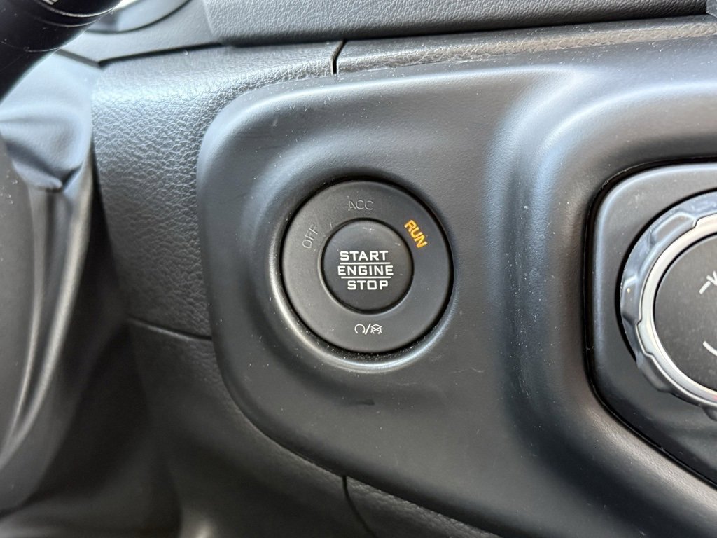 Used 2023 Jeep Wrangler Unlimited Sahara image 26