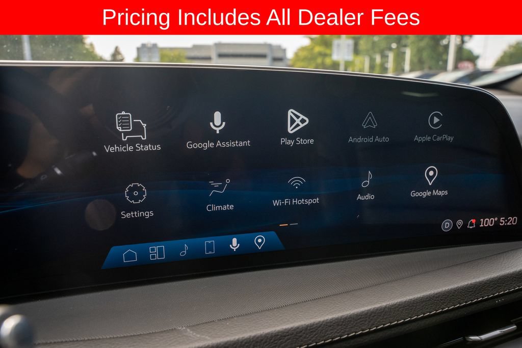 Used 2024 Cadillac XT4 Luxury w/ Cold Weather Package FWD image 14