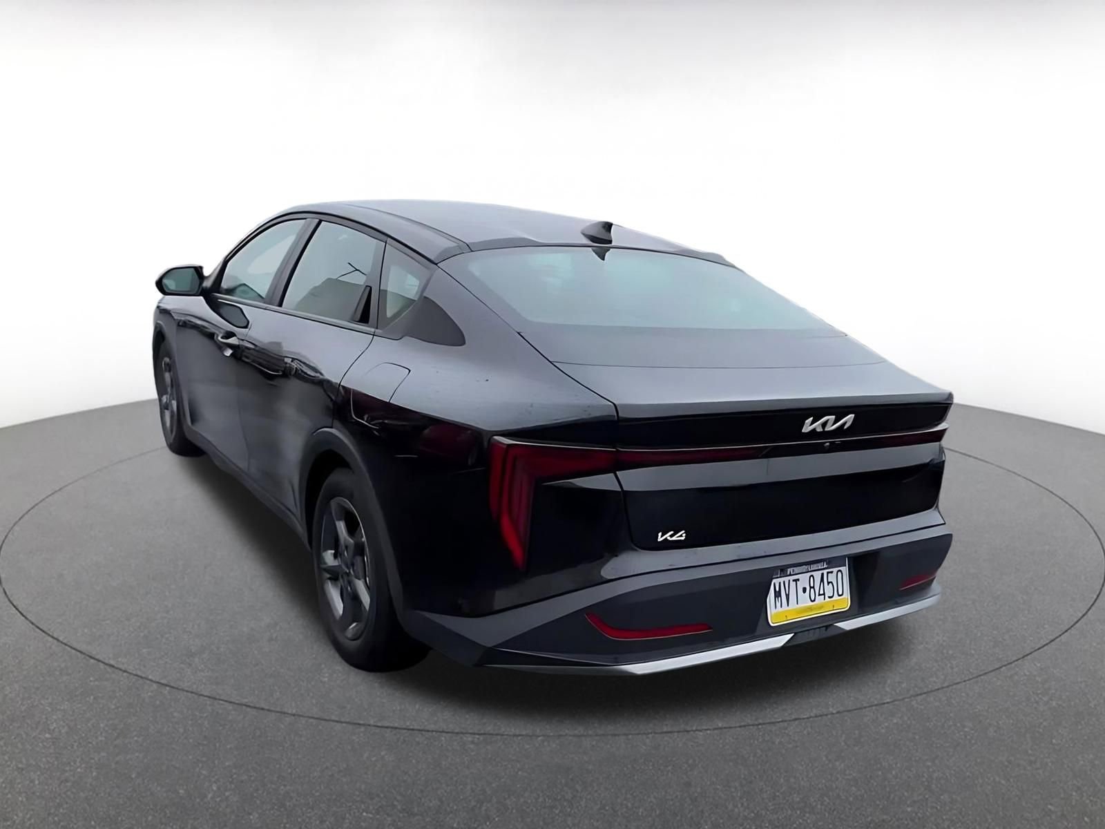 Used 2025 Kia K4 FWD image 11