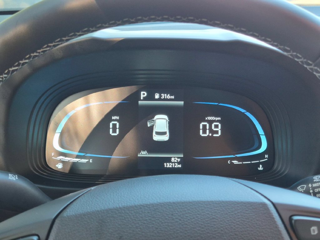 Used 2026 Hyundai Venue SEL FWD image 19
