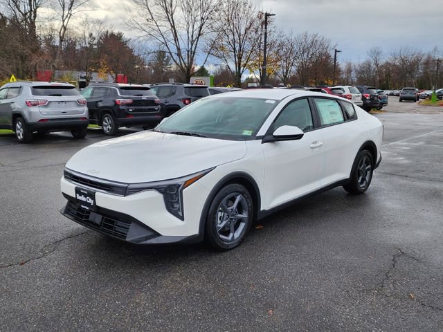 New 2026 Kia K4 FWD image 3