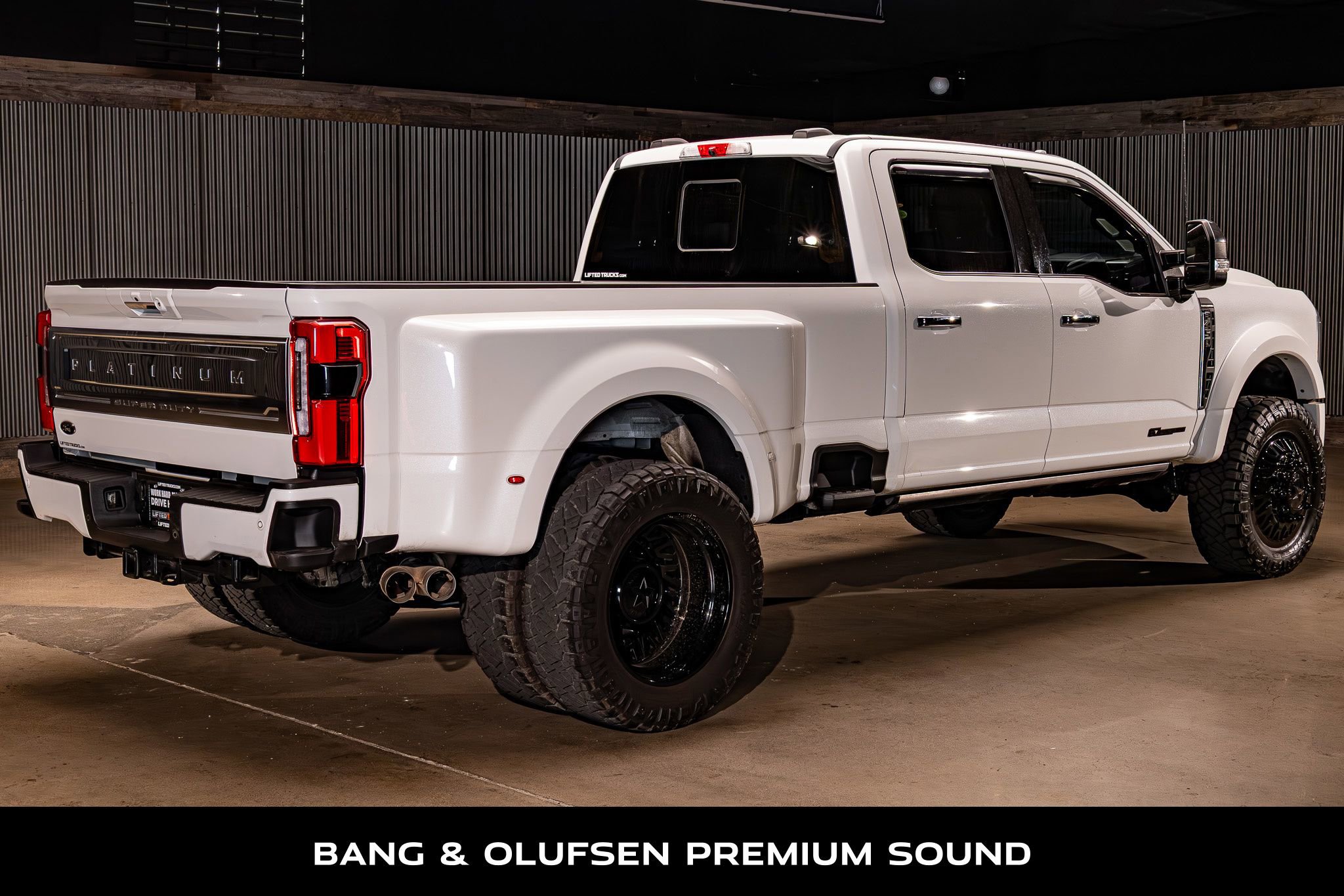 Used 2023 Ford F450 Platinum w/ FX4 Off-Road Package image 9