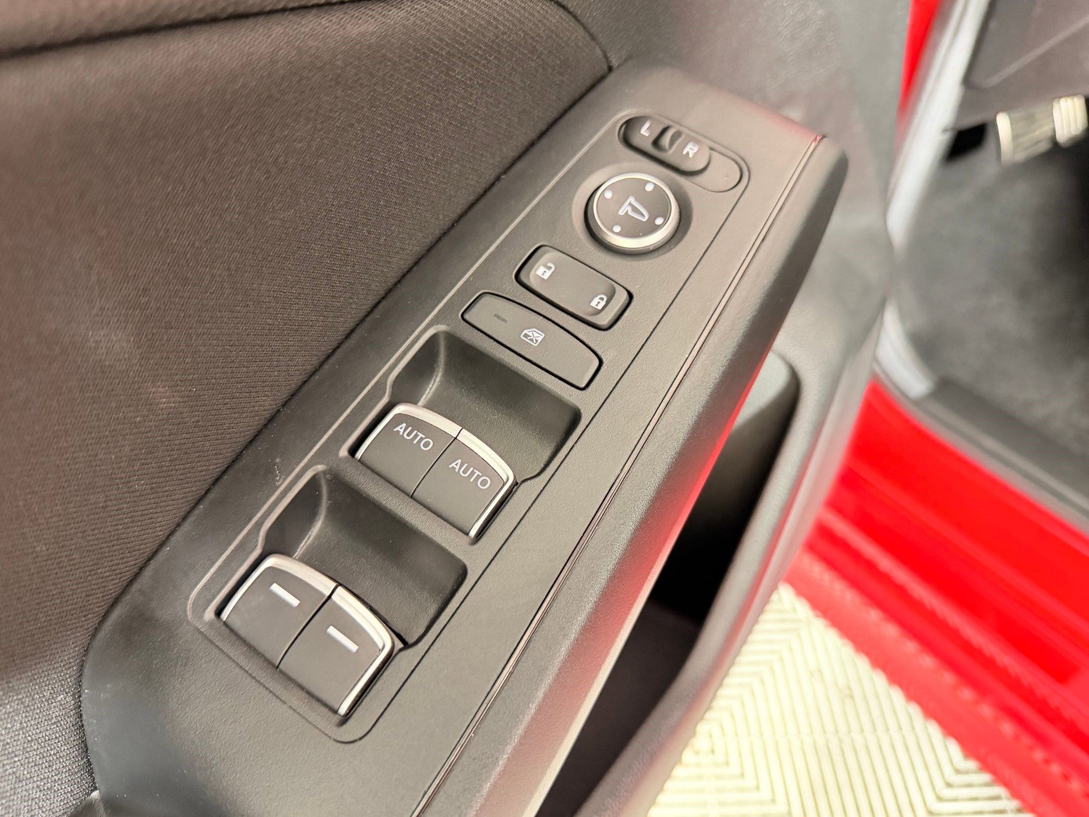 Certified 2025 Honda Civic Sport image 24