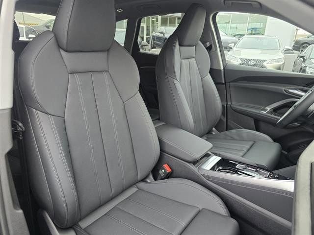 Used 2025 Audi Q5 Premium Plus image 17