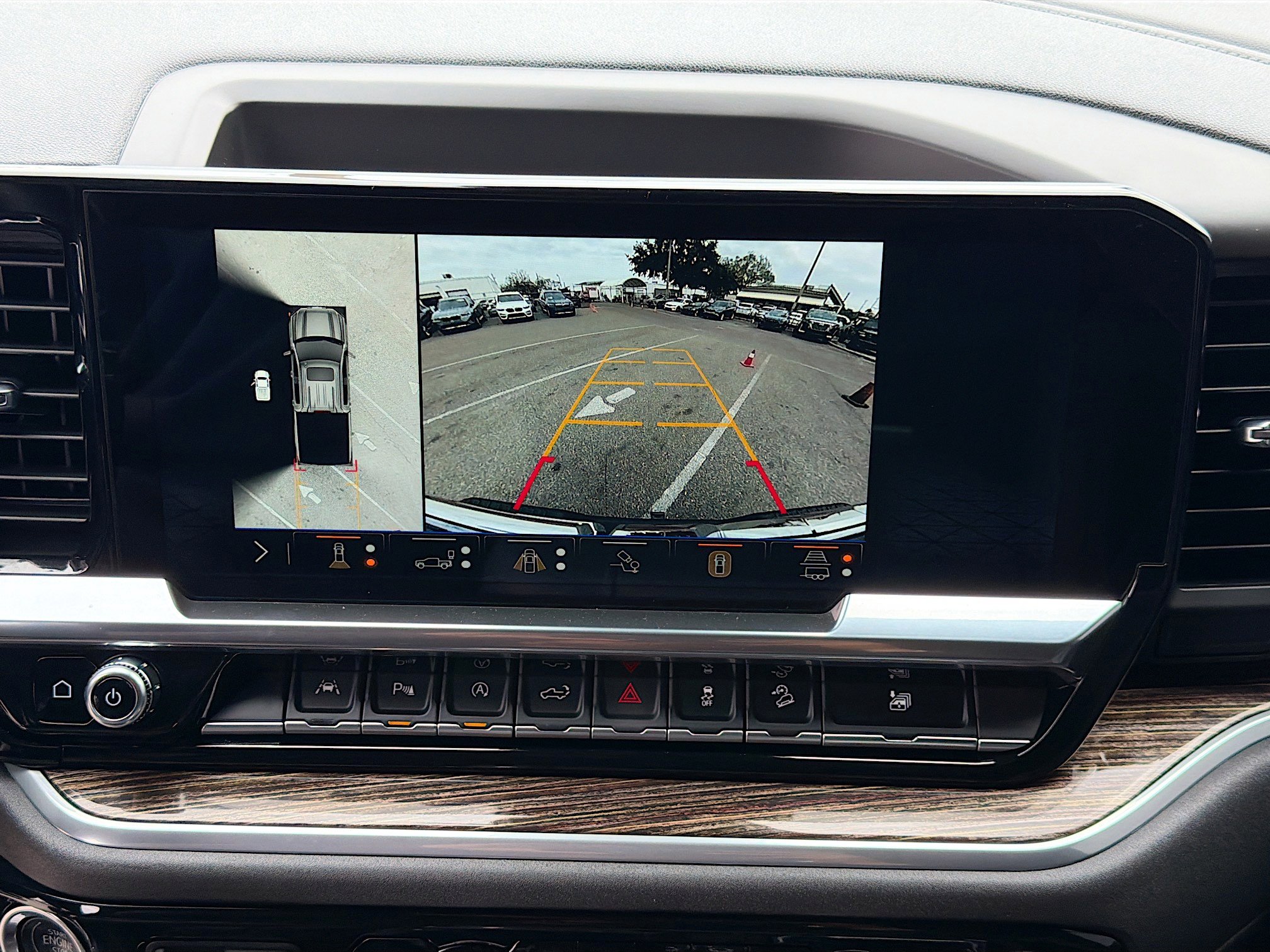 Used 2025 GMC Sierra 1500 Elevation w/ Elevation Premium Package image 31