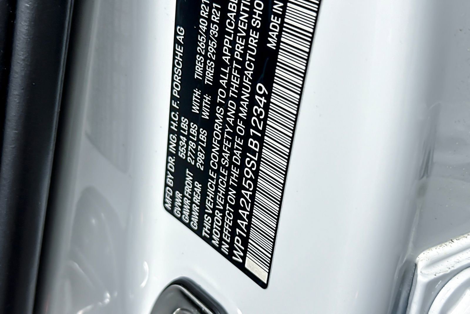 New 2025 Porsche Macan image 26