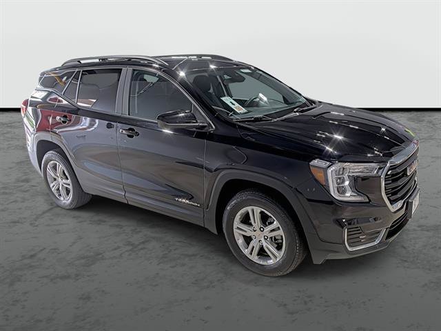 Used 2022 GMC Terrain SLE w/ Driver Convenience Package AWD/4WD image 5