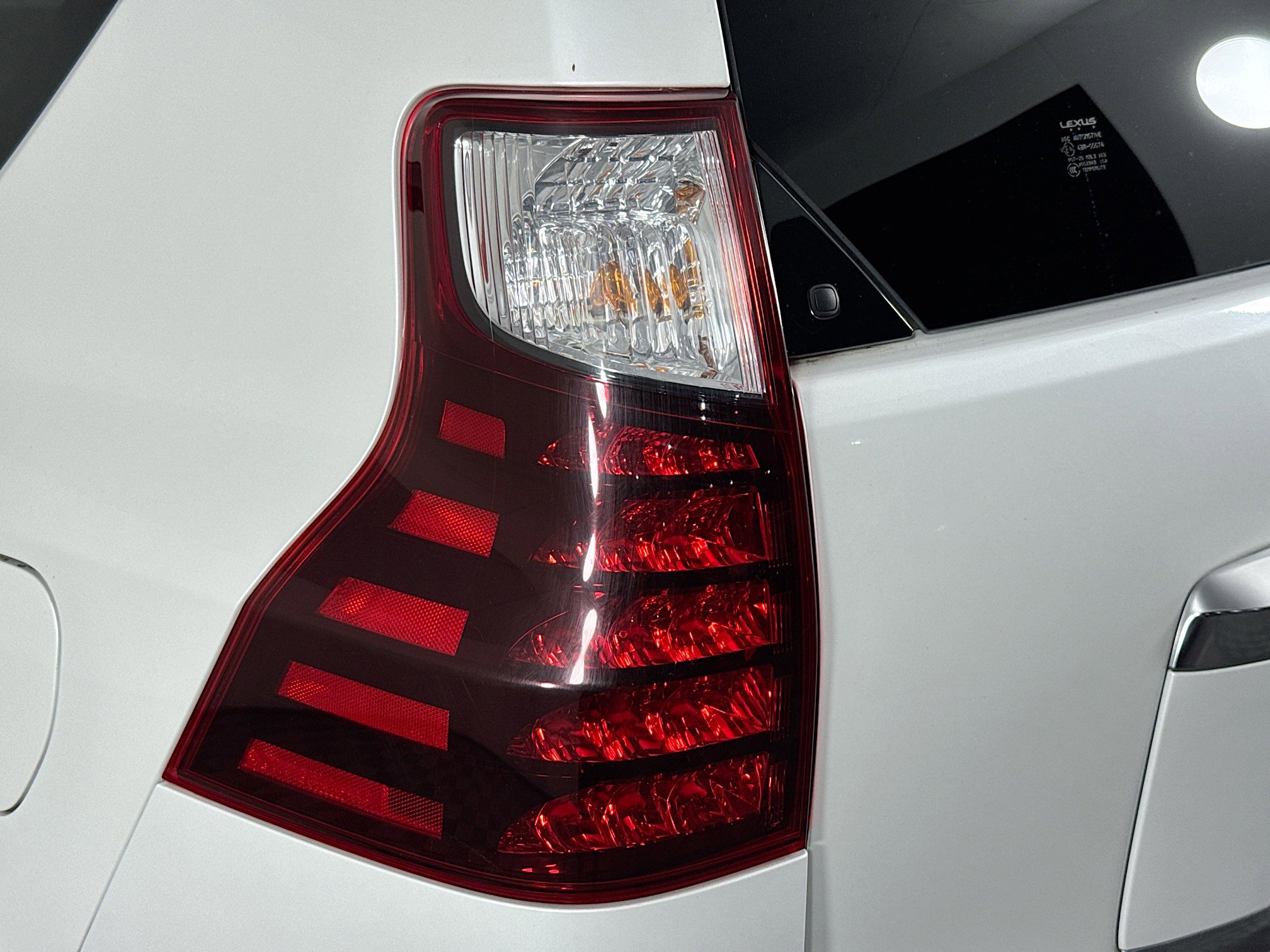 Used 2022 Lexus GX 460 Premium w/ Accessory Package image 35