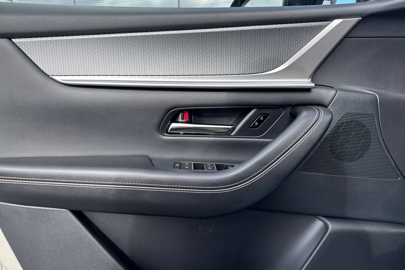 New 2026 MAZDA CX-90 Plug-In Hybrid w/Premium Sport image 8