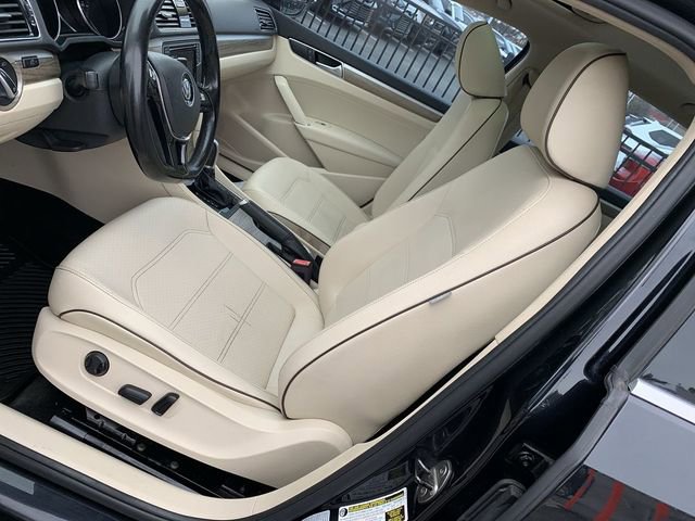 Used 2018 Volkswagen Passat 2.0T SE image 18