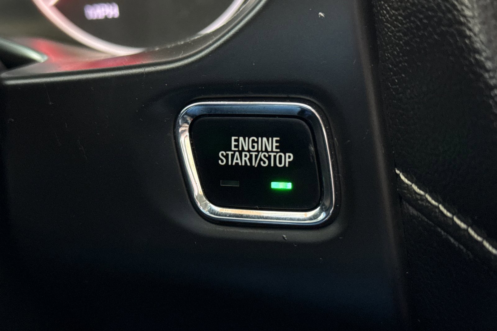 Used 2019 GMC Acadia SLE image 29