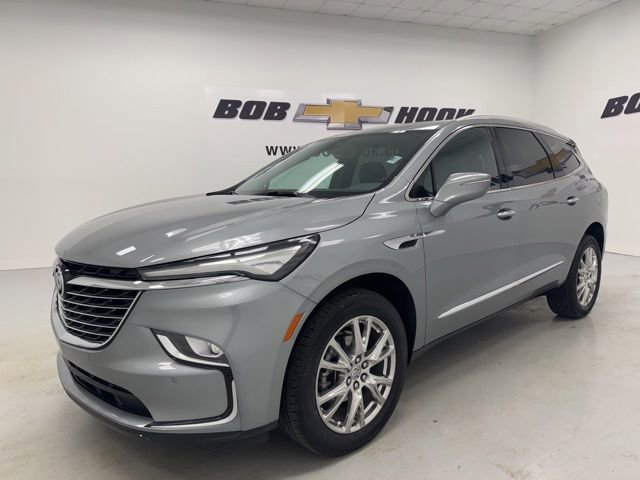 Used 2023 Buick Enclave Essence w/ Experience Buick Package FWD image 1