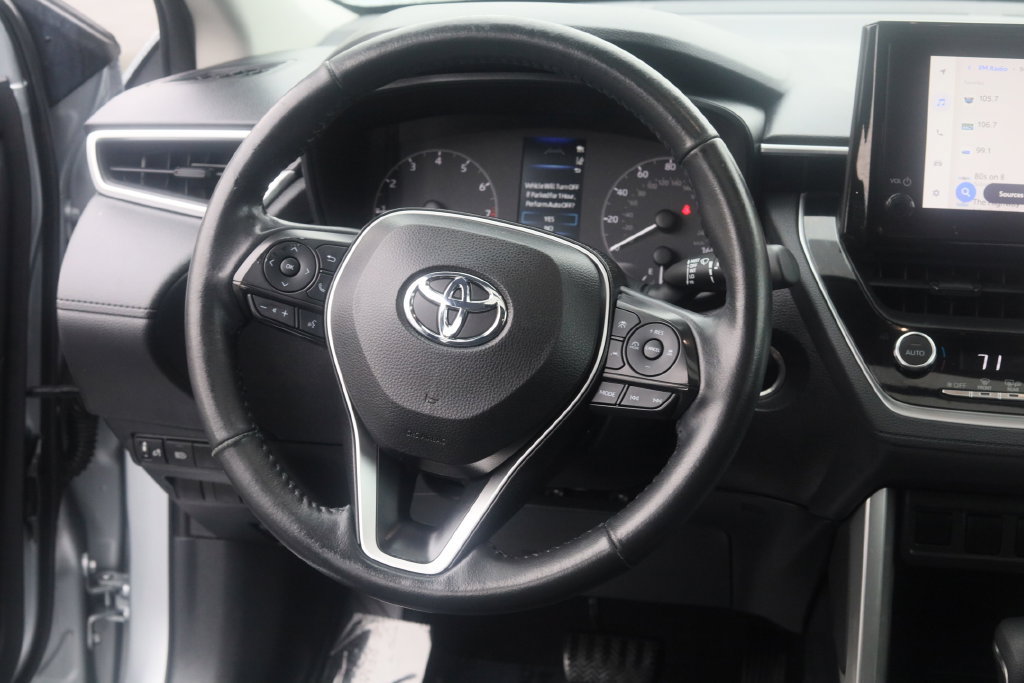 Used 2023 Toyota Corolla Cross LE w/ Moonroof Package AWD/4WD image 21