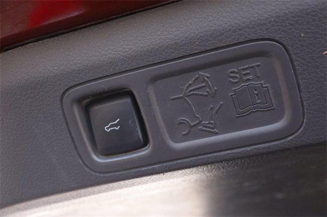 Used 2018 Ford Expedition XLT w/ Equipment Group 202A image 8