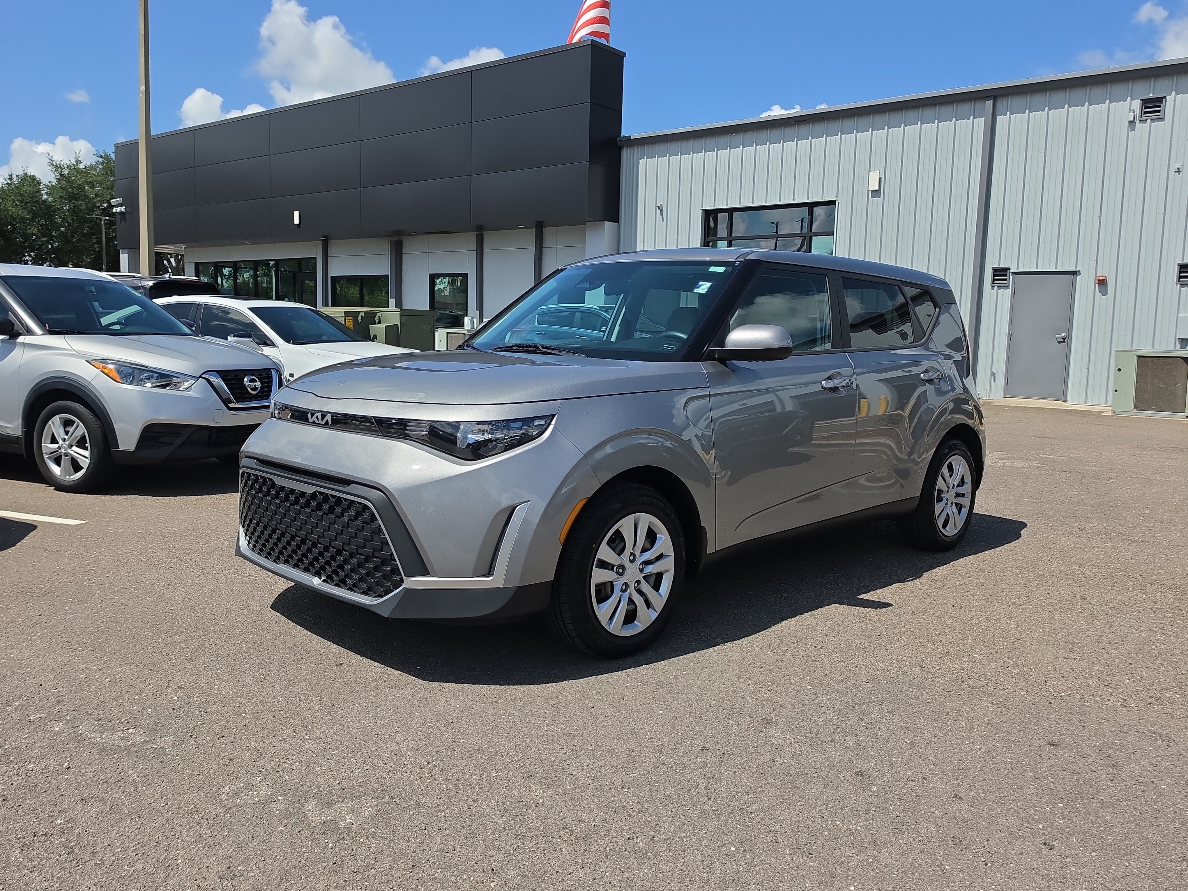 Certified 2024 Kia Soul LX FWD image 4