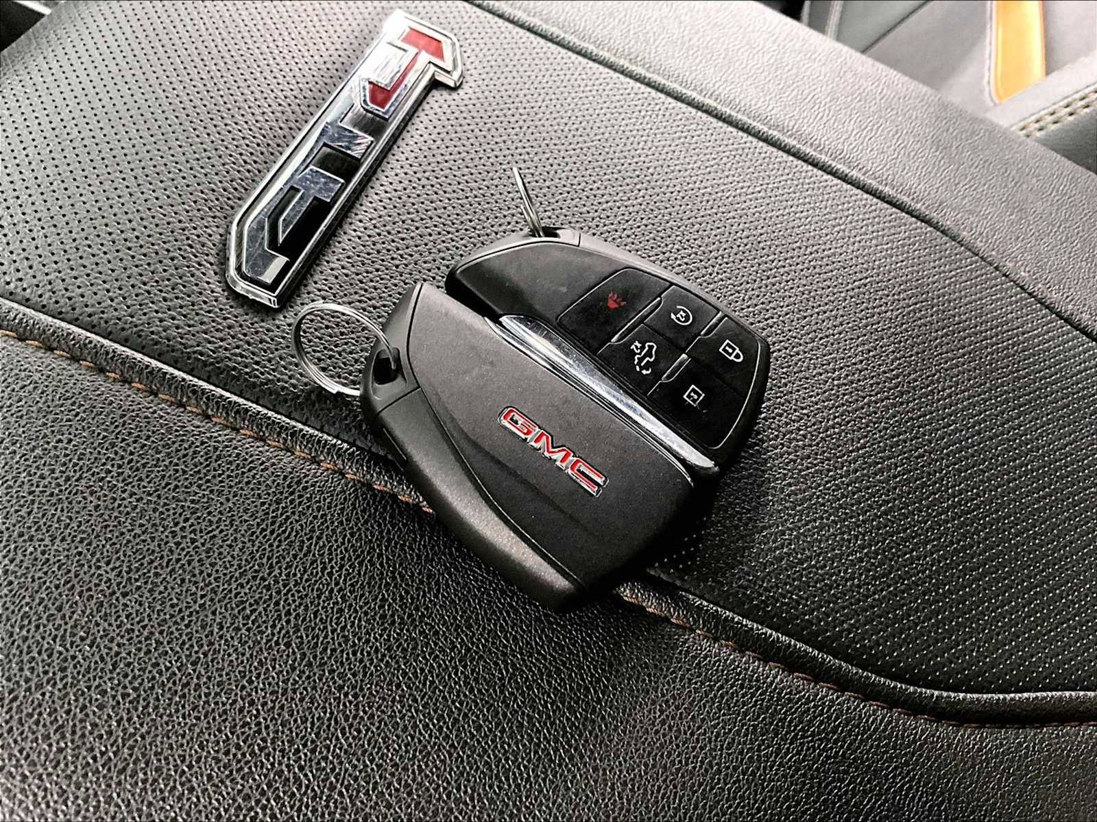 Used 2024 GMC Sierra 2500 AT4 w/ AT4 Premium Plus Package image 36