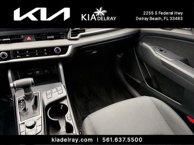Used 2023 Kia Sportage LX image 13