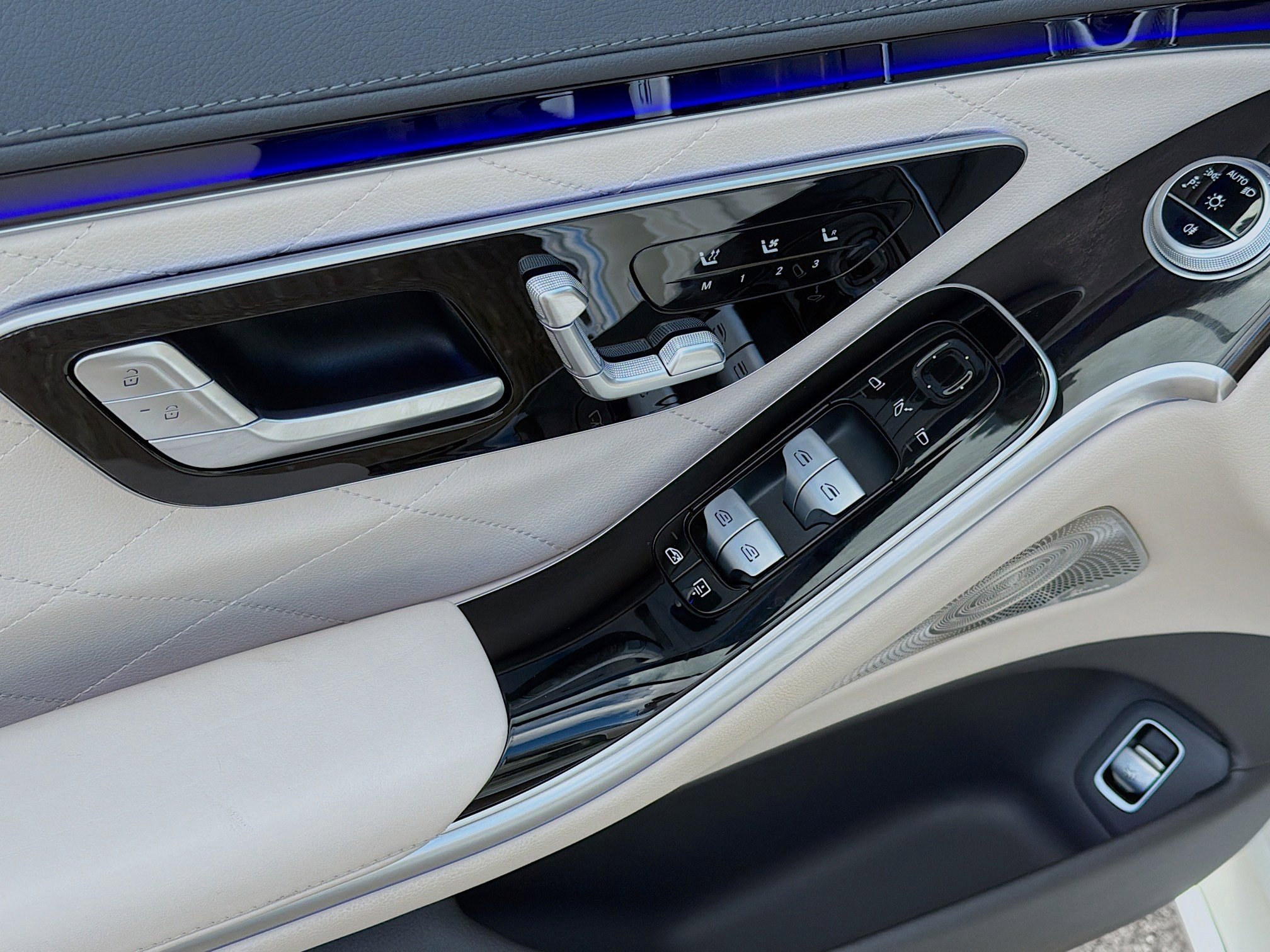 Used 2023 Mercedes-Benz S 580 4MATIC Sedan image 23