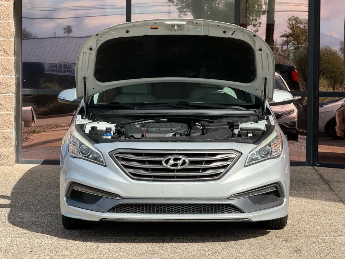 Used 2016 Hyundai Sonata Limited image 19