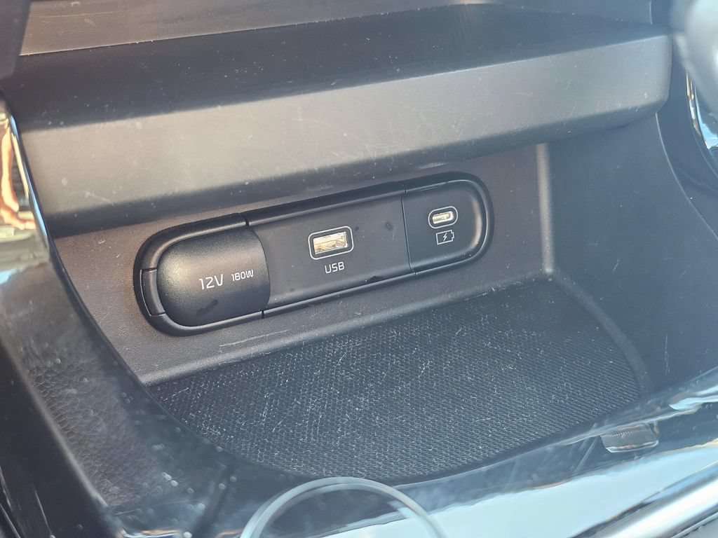 Used 2025 Kia Seltos S FWD image 31