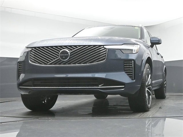 New 2026 Volvo XC90 B6 Plus w/ Protection Package Premier image 41
